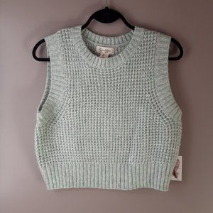 Jessica Simpson Mint Green Sleeveless Sweater cropped soft